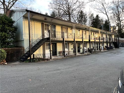 apt-7-1310 Brookstown Ave, Winston-Salem, NC, 27101-1147 | Card Image