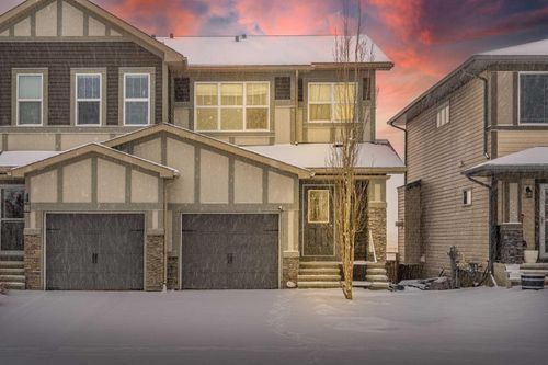 313 Hillcrest Rd Sw, Airdrie, AB, T4B4K1 | Card Image