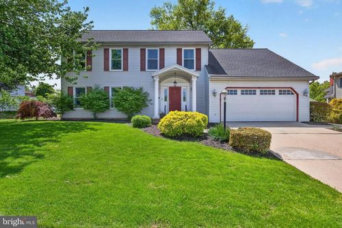 570 James Dr, Harrisburg, PA, 17112-2272 | Card Image