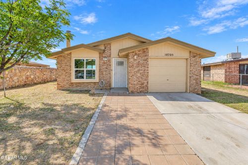 10705 Rhyolite Dr, El Paso, TX, 79924-1652 | Card Image