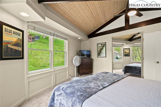 104 Longview Ct, House other with 2 bedrooms, 3 bathrooms and null parking in Seven Devils NC | Image 23