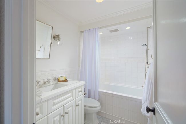2 Royal Saint George Rd, House other with 5 bedrooms, 7 bathrooms and 3 parking in Newport Beach CA | Image 37