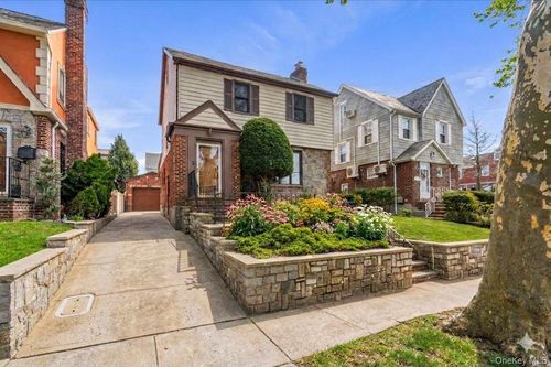 1427 145th Pl, Whitestone, NY, 11357-2430 | Card Image