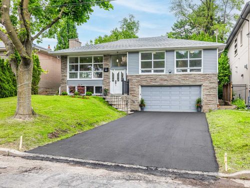30 Burleigh Heights Dr, North York, ON, M2K1Y7 | Card Image