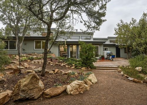 6 Oak Pl, Cedar Crest, NM, 87008-9438 | Card Image