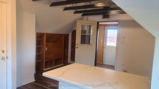 992 Montclair Ave, House other with 5 bedrooms, 3 bathrooms and 2 parking in Hamilton ON | Image 17
