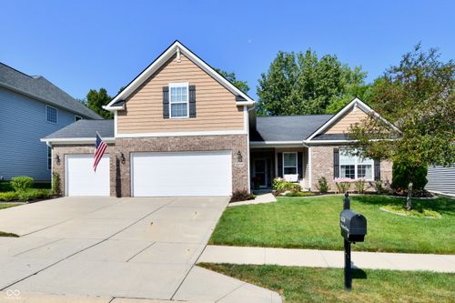 16234 Howden Dr, Westfield, IN, 46074-5521 | Card Image