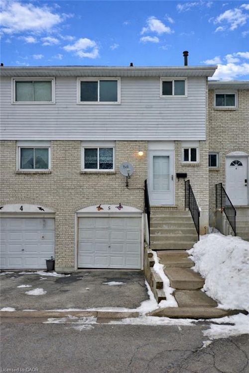 5-120 Quigley Rd, Hamilton, ON, L8K6L4 | Card Image