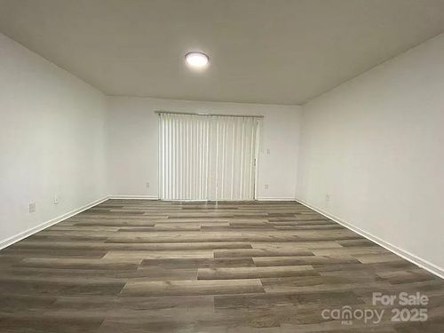 apt-5-133 Orchard Trace Ln, Charlotte, NC, 28213-6584 | Card Image