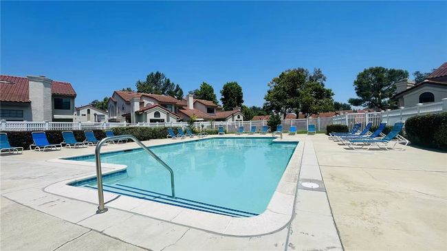 6 - 22905 Estoril Dr, Townhouse with 3 bedrooms, 3 bathrooms and 2 parking in Diamond Bar CA | Image 6