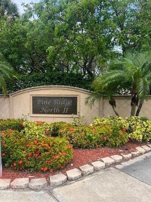 h1-628 Sea Pine Way, Greenacres, FL, 33415-8942 | Card Image