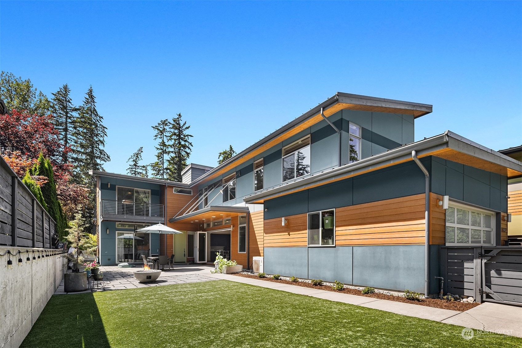 220th Ave, Sammamish, WA 98075