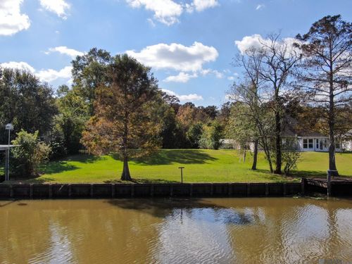 13322 Bayou Terrace Dr, Saint Amant, LA, 70774-3822 | Card Image