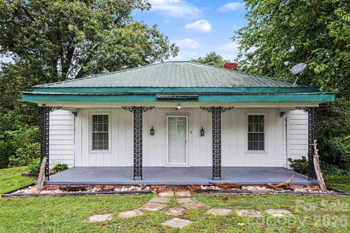 58 Poplar St, Great Falls, SC, 29055-1831 | Card Image