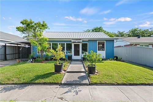 135 6th St, Bridge City, LA, 70094-3209 | Card Image