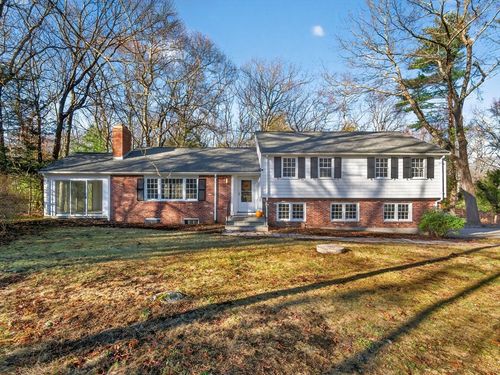 1 Crest Dr W, Dover, MA, 02030-1833 | Card Image