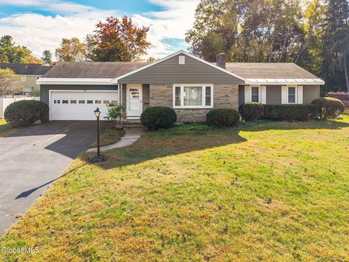 42 Jennifer Rd, Glenville, NY, 12302-3906 | Card Image