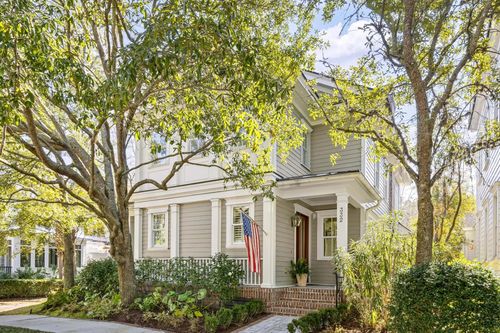 332 Ginned Cotton St, Daniel Island, SC, 29492-8290 | Card Image