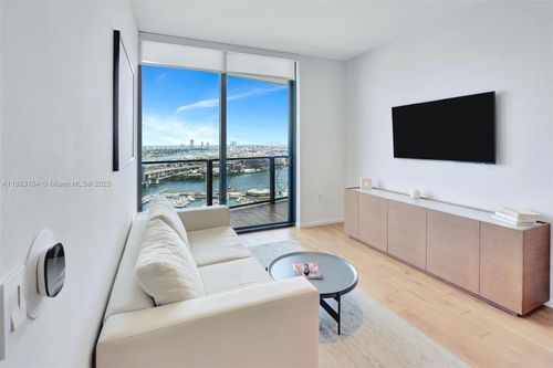 apt-2410-398 Ne 5th St, Miami, FL, 33132-2082 | Card Image
