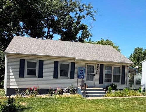 2600 Cardinal Ln, Saint Joseph, MO, 64503-1926 | Card Image