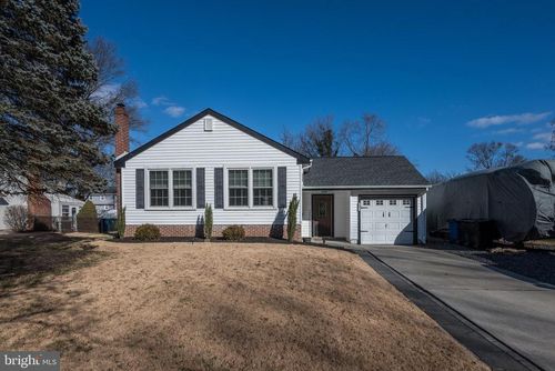 211 Valley Forge Rd, CINNAMINSON, NJ, 08077-3152 | Card Image