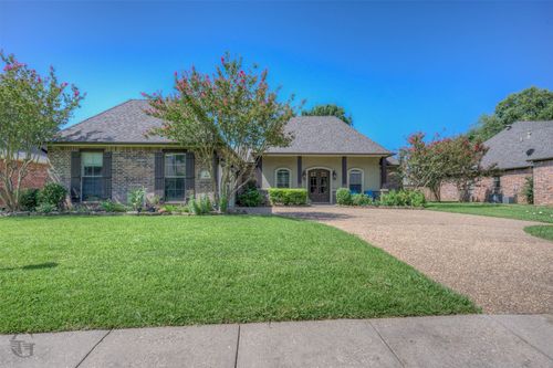664 Ashley River Rd, Shreveport, LA, 71115-3830 | Card Image
