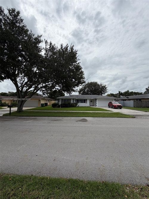 8410 Sw 26th Pl, Davie, FL, 33328 | Card Image