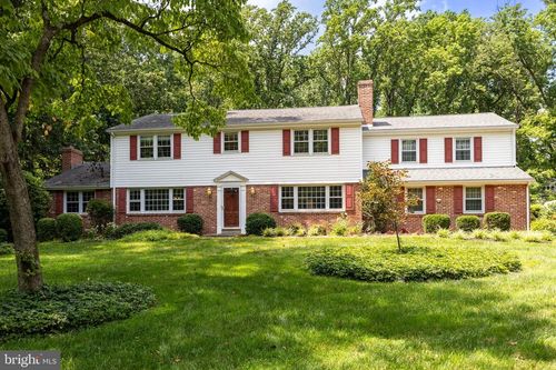 303 W Locust Ln, KENNETT SQUARE, PA, 19348-1636 | Card Image