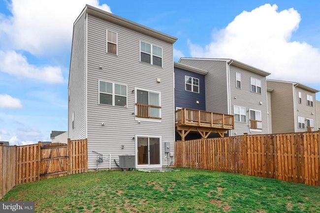 492 Parkland Dr, Townhouse with 3 bedrooms, 4 bathrooms and null parking in STEPHENSON VA | Image 33
