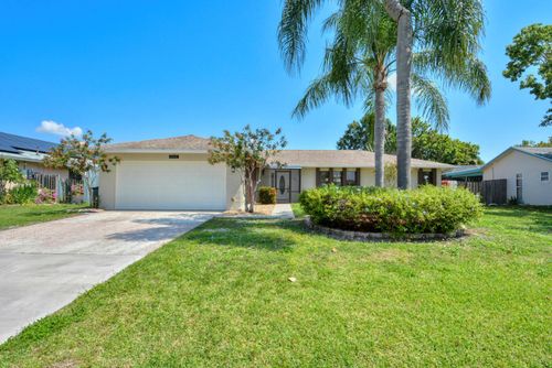 943 Se Browning Ave, PORT SAINT LUCIE, FL, 34983-3937 | Card Image