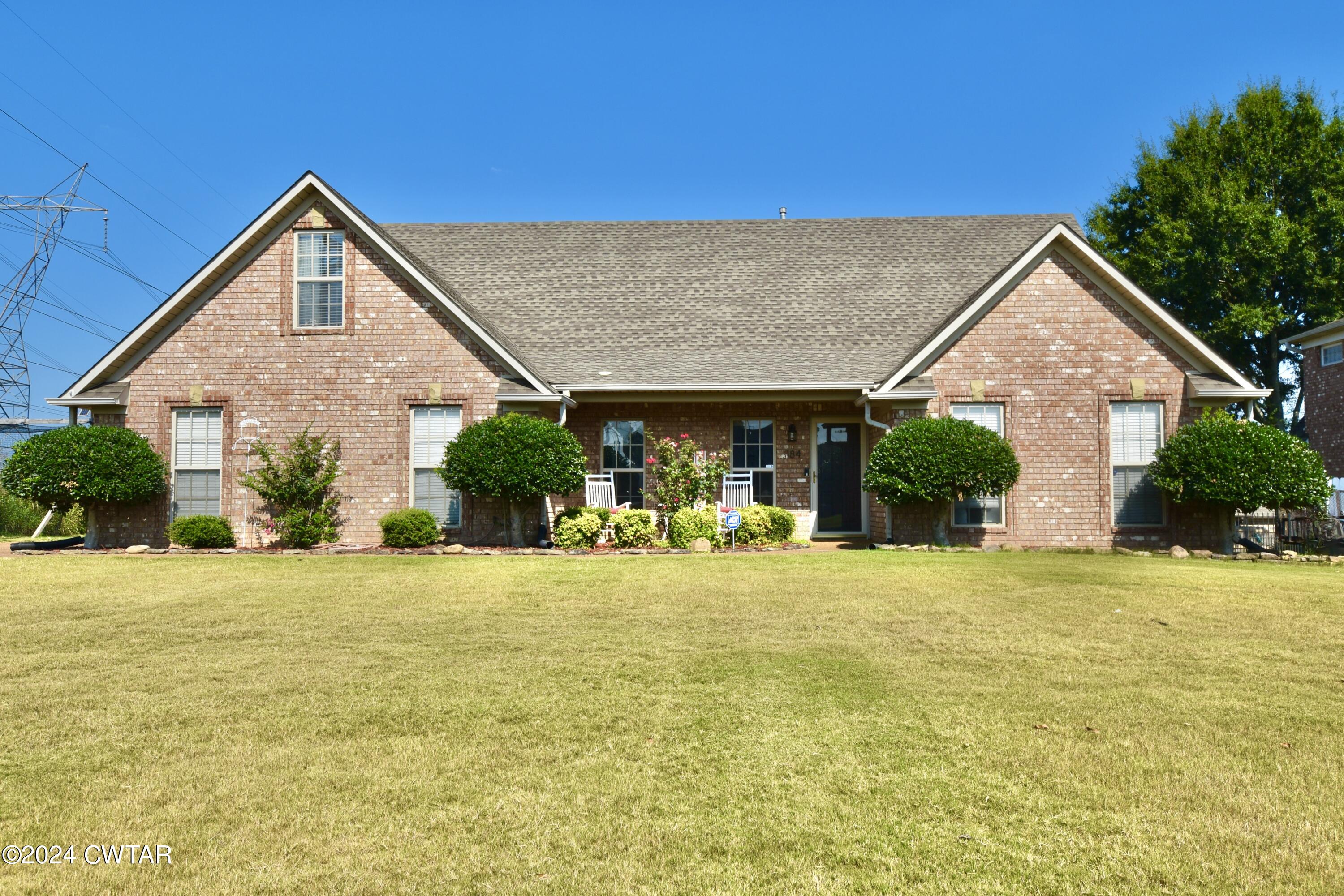 Fawn Ridge Dr, Jackson, TN 38305