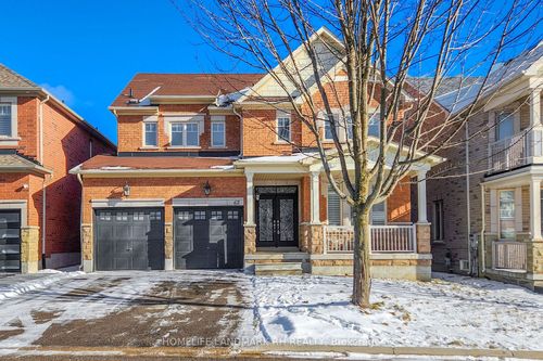 62 Langhorst Cres, Richmond Hill, ON, L4E0A8 | Card Image