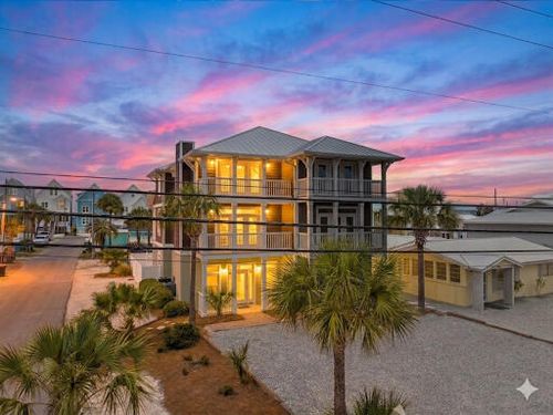 8319 Thomas Dr, Panama City Beach, FL, 32408-4763 | Card Image