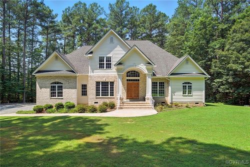 3007 Tranbycroft Way, Sandy Hook, VA, 23153-2239 | Card Image