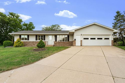 307 14th Place Nw, Austin, MN, 55912 | Card Image