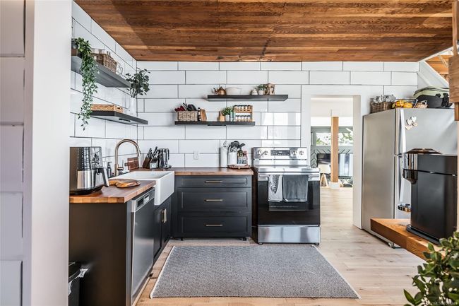 460 1st St, House other with 4 bedrooms, 2 bathrooms and null parking in Sointula BC | Image 14