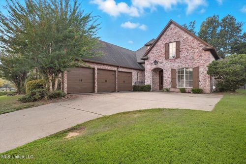 422 Summerville Dr, Madison, MS, 39110-6924 | Card Image