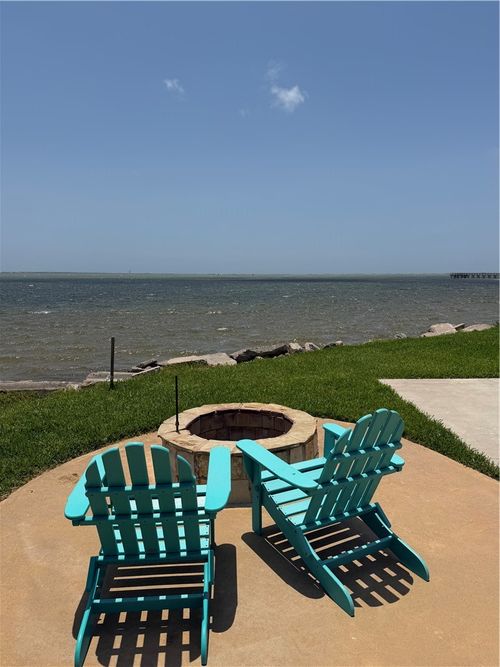 101 Caribbean Dr, Corpus Christi, TX, 78418-2837 | Card Image