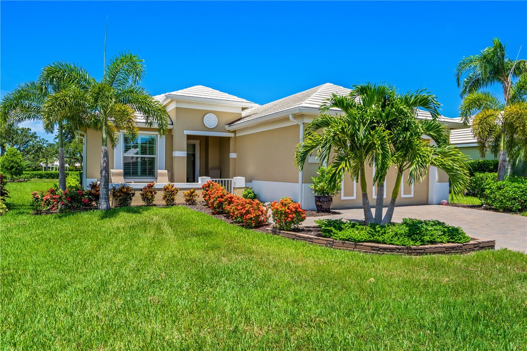 Saint Catherines Cir, Vero Beach, FL 32967