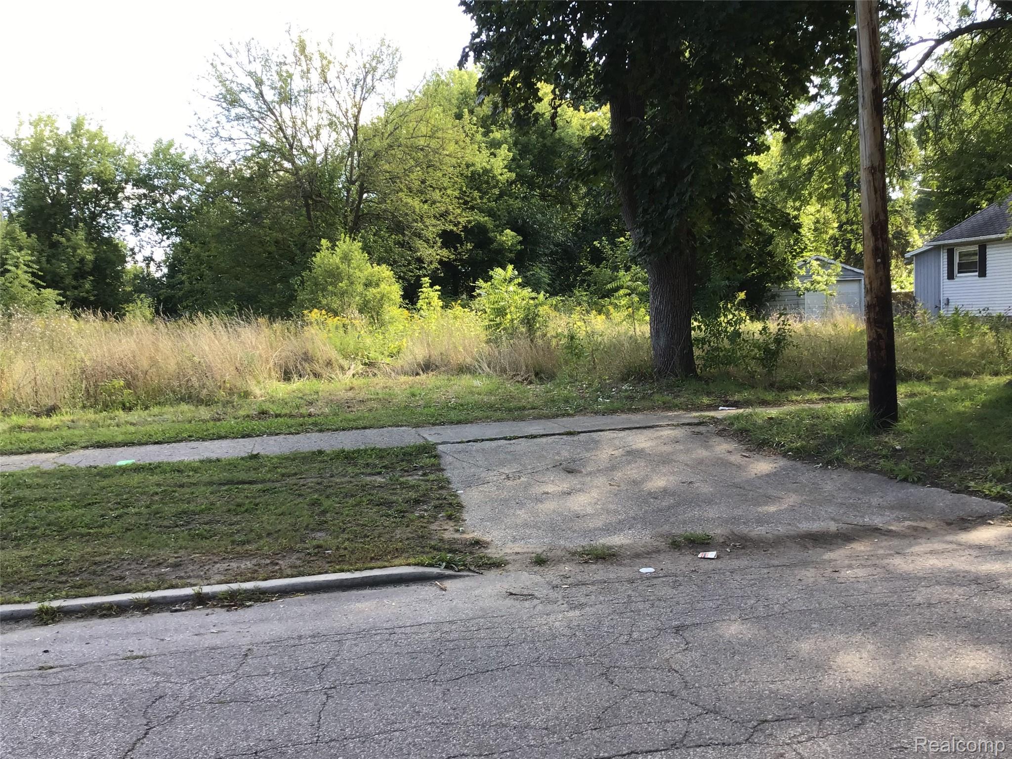 Land in Saginaw