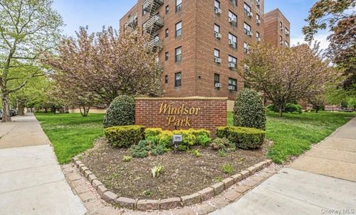 212-04 75th Ave, Oakland Gardens, NY, 11364-3360 | Card Image