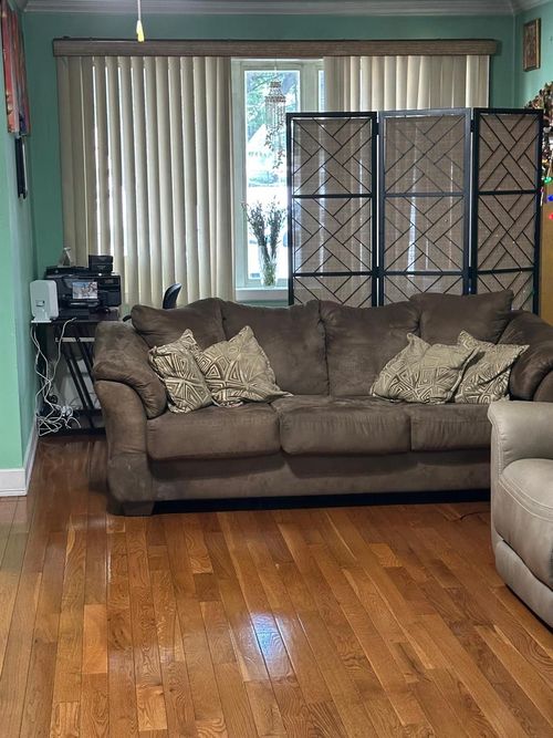 135 Alwick Rd, South Ozone Park, NY, 11420-3037 | Card Image