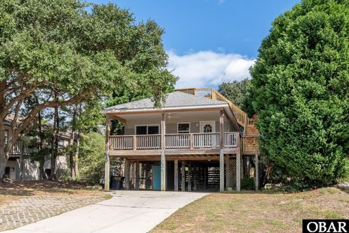 1809 Wyandotte St, Kill Devil Hills, NC, 27948-7642 | Card Image