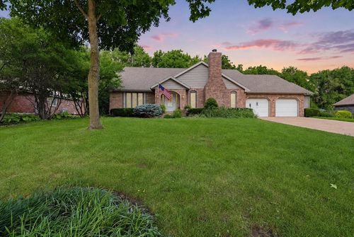 2105 Berrywood Ln, Bloomington, IL, 61704-2447 | Card Image