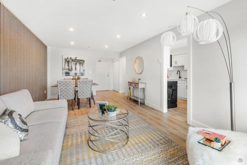 205-7700 Gilbert Rd, Richmond, BC, V7C3W2 | Card Image