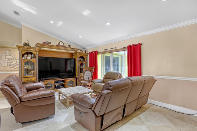 5053 Ouachita Dr, House other with 3 bedrooms, 2 bathrooms and null parking in Lake Worth FL | Image 11