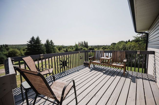 254 Beachey Dr, House other with 4 bedrooms, 2 bathrooms and 10 parking in Trout Creek ON | Image 7