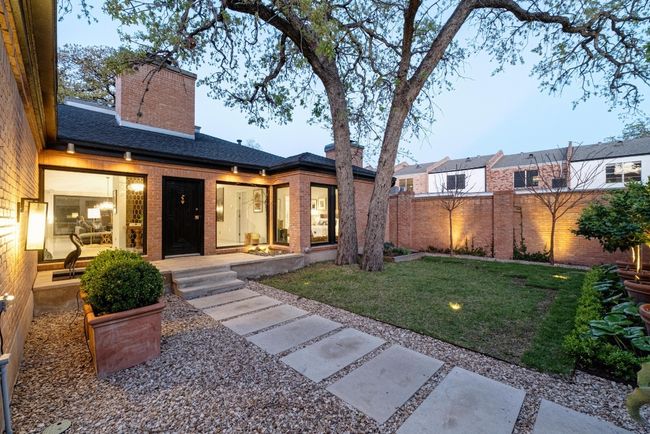 2404 Enfield Rd, House other with 3 bedrooms, 4 bathrooms and 3 parking in Austin TX | Image 4