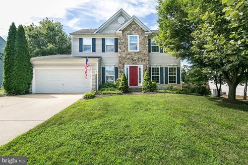 716 Wintergreen Dr, PURCELLVILLE, VA, 20132-3289 | Card Image