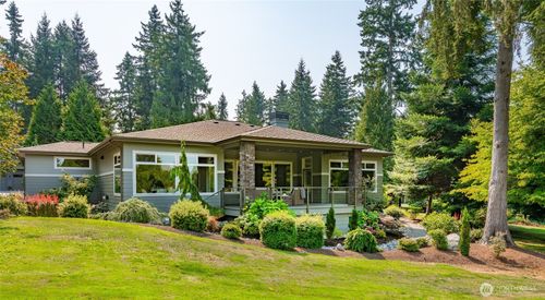 8848 Bald Eagle Dr, Blaine, WA, 98230-9300 | Card Image